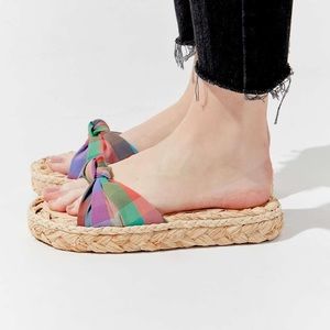 UO - Willow Knotted Raffia Sandals
